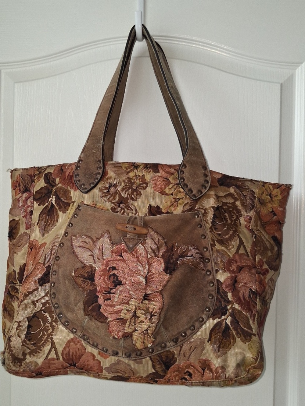 Tapestry tote